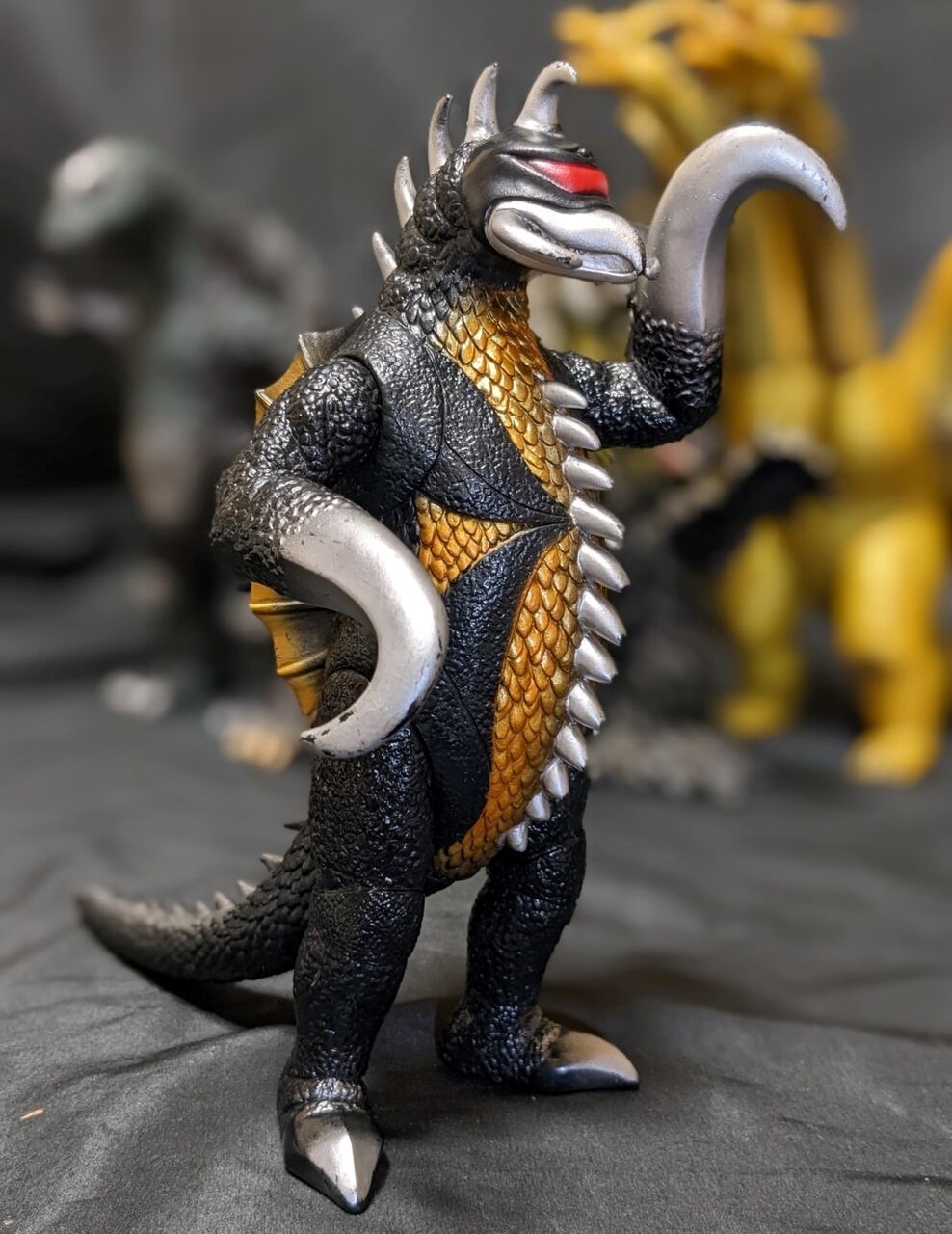 昭和チャンピオンまつり「ゴジラ対ヘドラ・ガイガン」（バンダイ