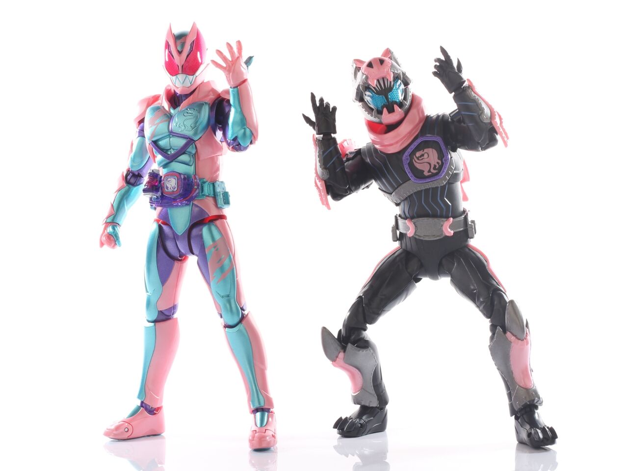 レビュー】S.H.Figuarts 仮面ライダーリバイ/バイス レックスゲノム