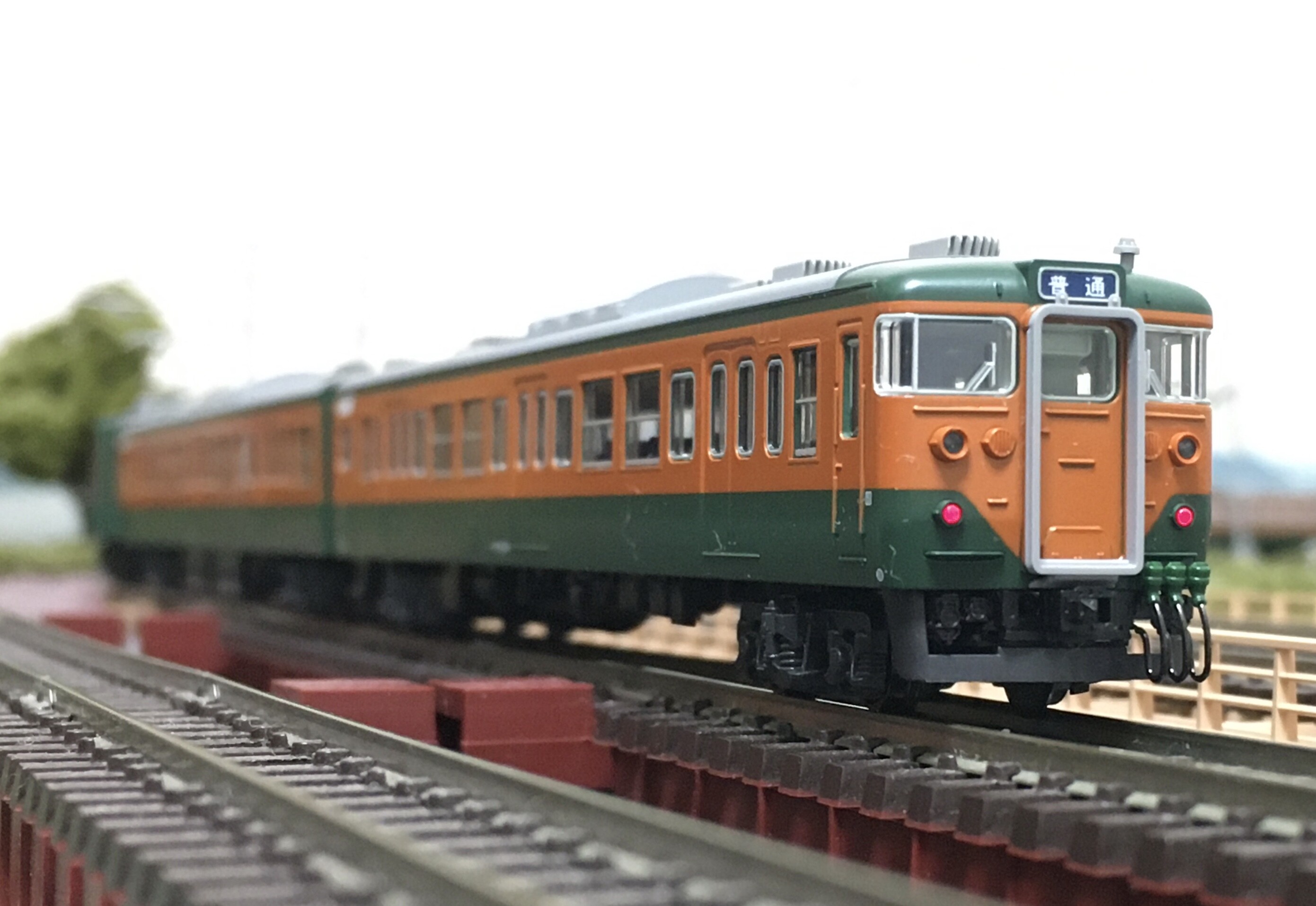 KATO 113系 湘南色 : 鉄道情景草案