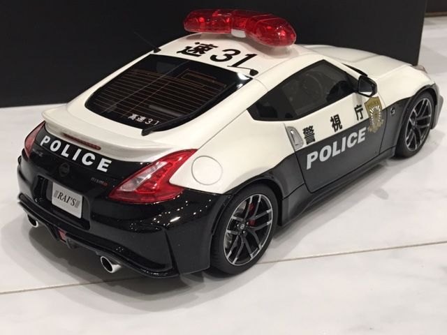 ショートしまくり！？RAI's 1/18 日産フェアレディZ NISMO PC 警視庁