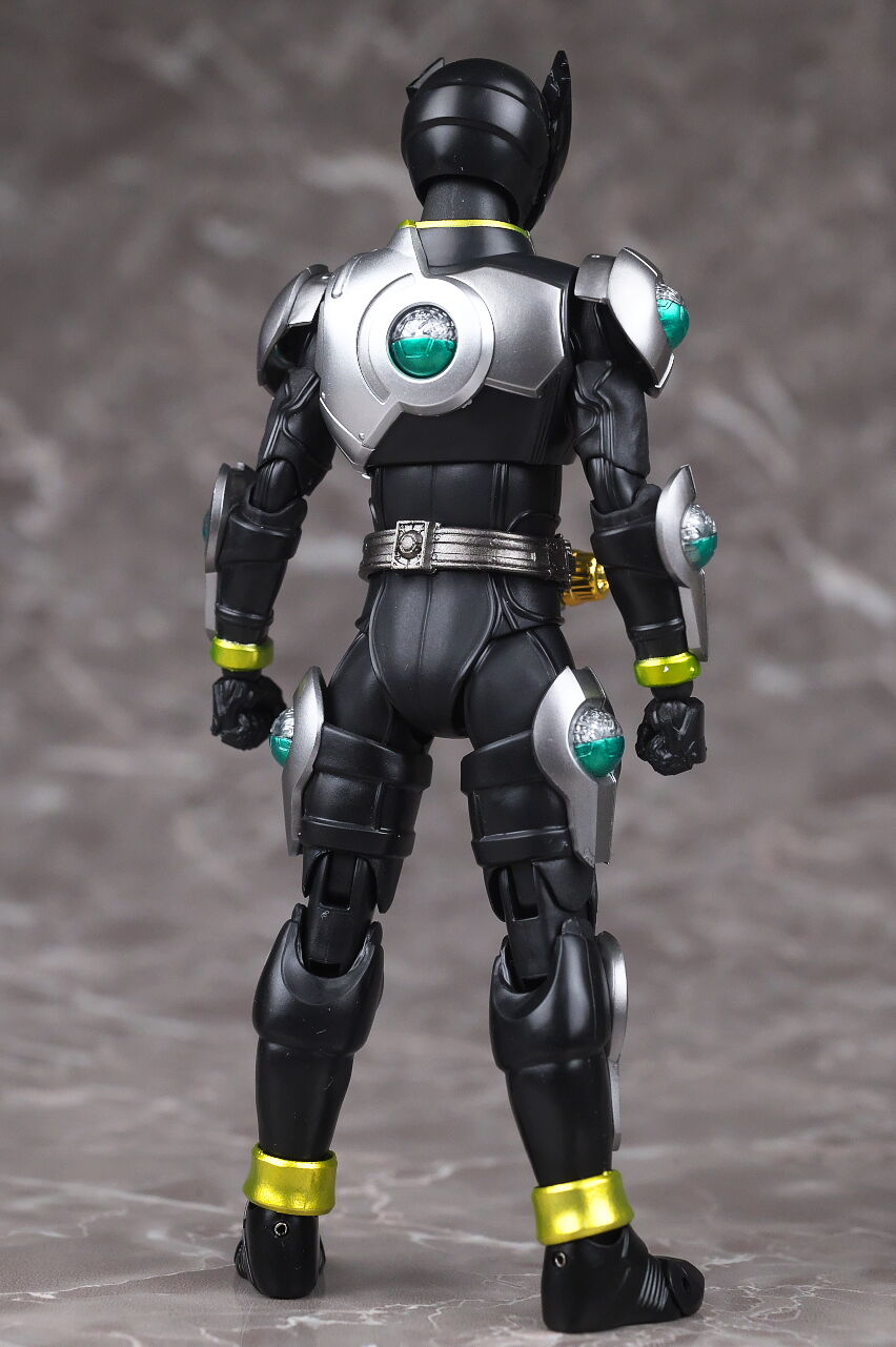 S.H.フィギュアーツ（真骨彫製法） 仮面ライダーバース レビュー : は