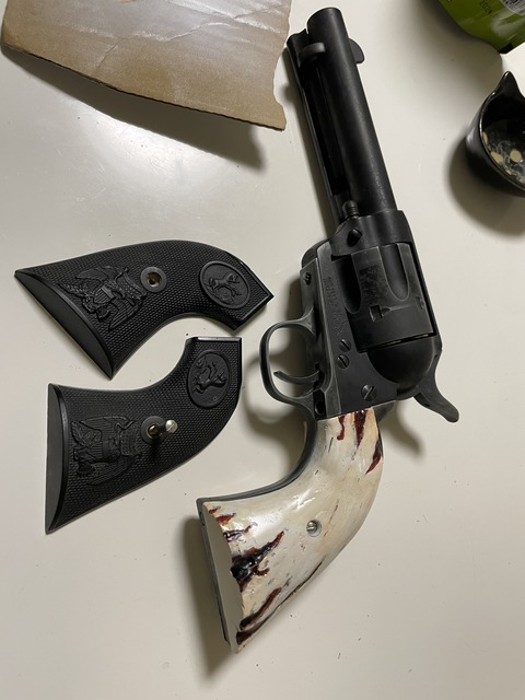 タナカガスSAAで遊ぶ】その7 スタッグホーン風グリップを作るver1