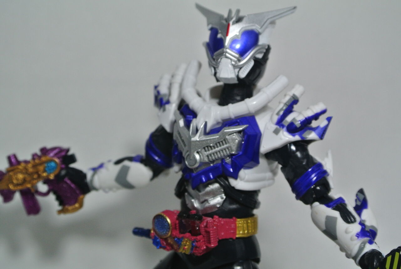 S.H.Figuarts 仮面ライダーマッドローグ レビュー : ハニワの玩具部屋