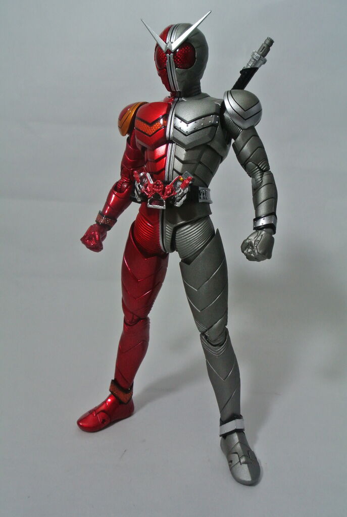 S.H.Figuarts 仮面ライダーW ヒートメタル（真骨彫製法） レビュー