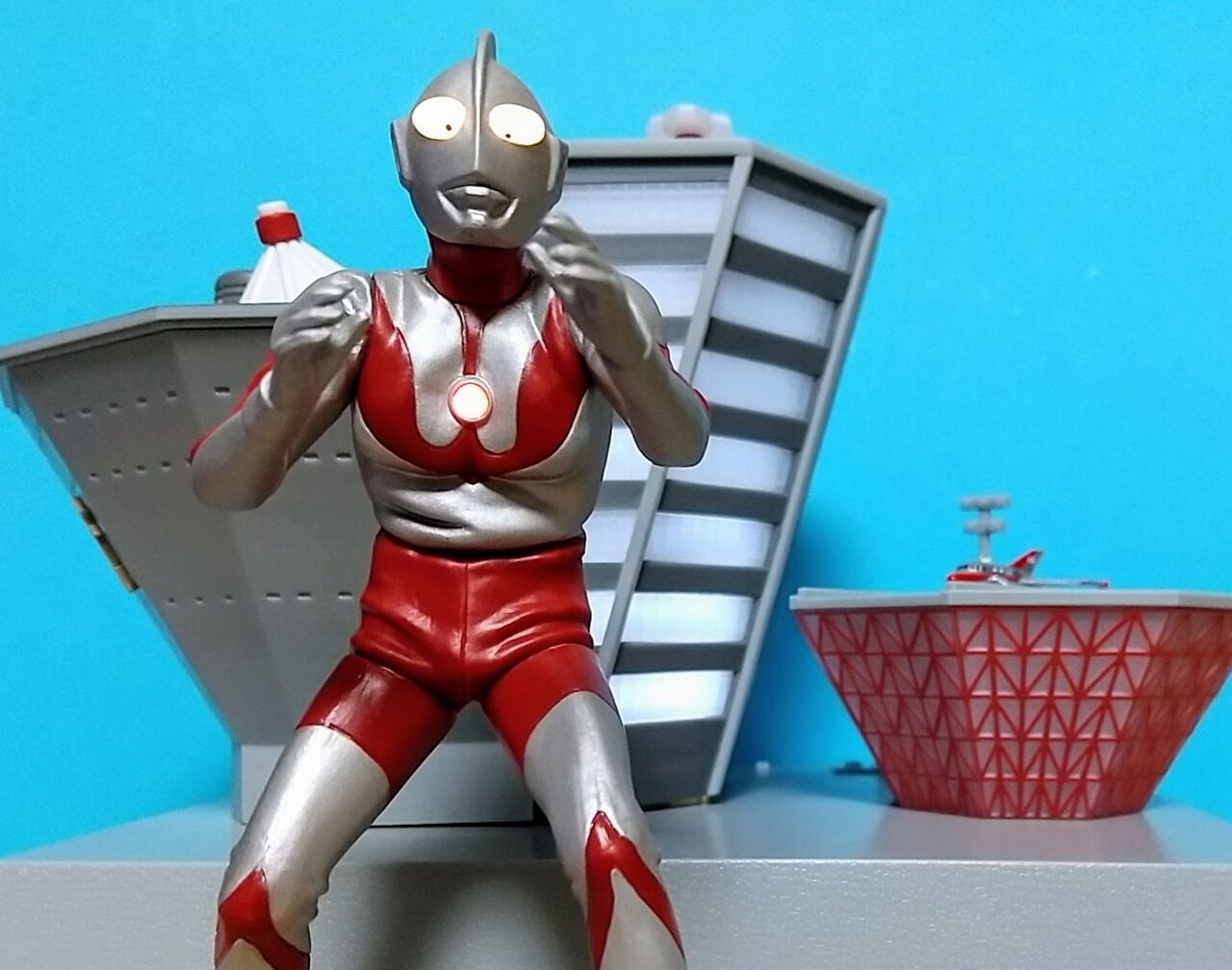 初代ウルトラマンとジェットビートル付き】究極アルティメットルミナス