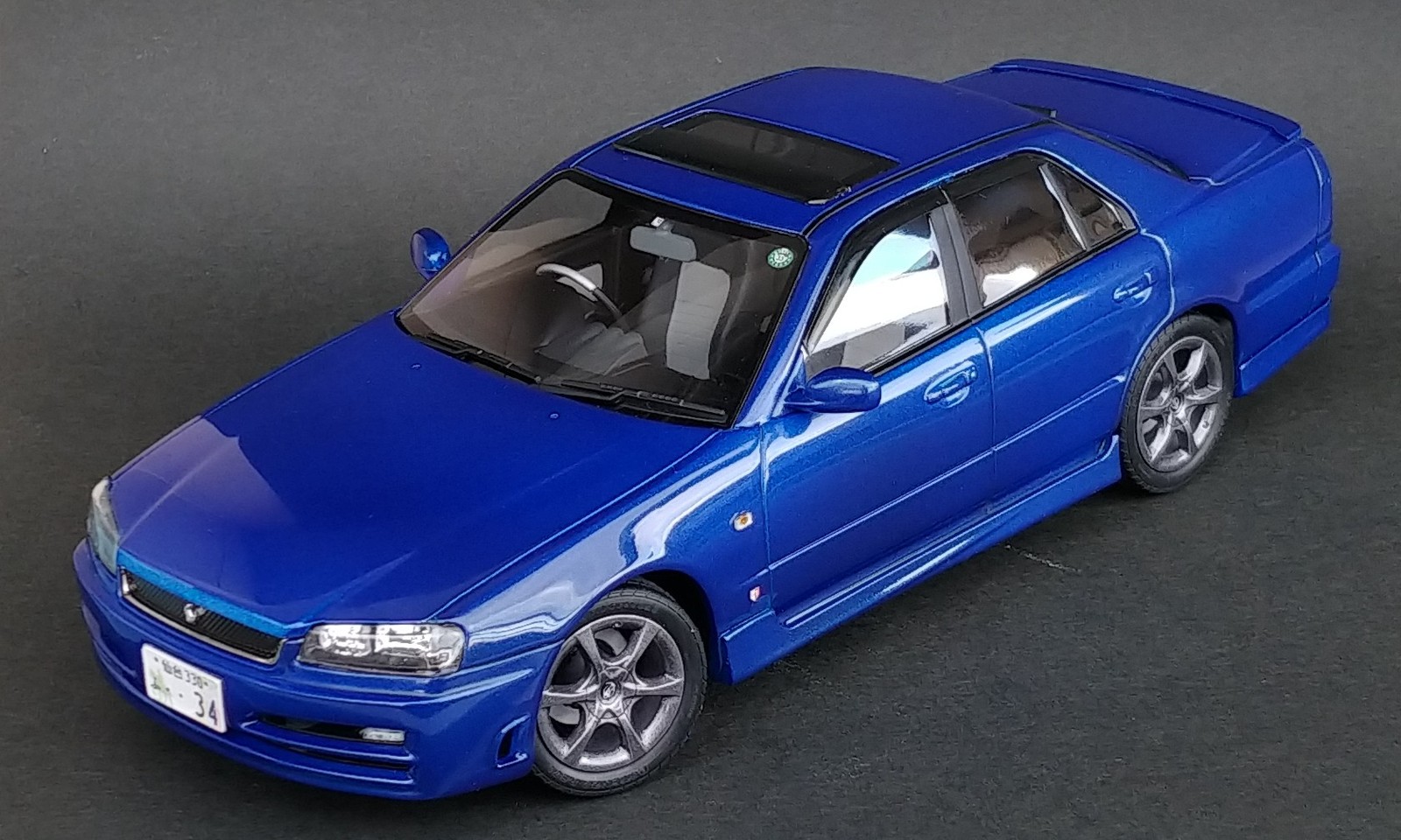 アオシマ 日産 スカイライン 25GT-TURBO (ER34,4ドア後期型)※ : 豆魂