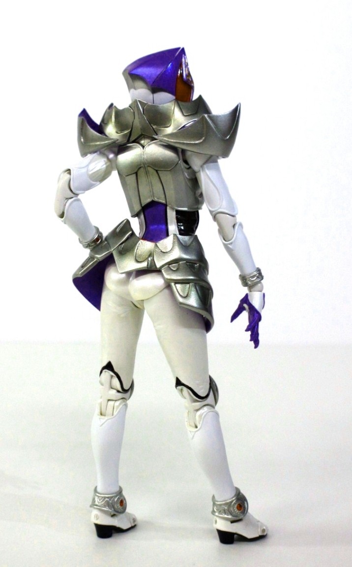 本日案内開始「S.H.Figuarts 仮面ライダーキバーラ」試作品レビュー