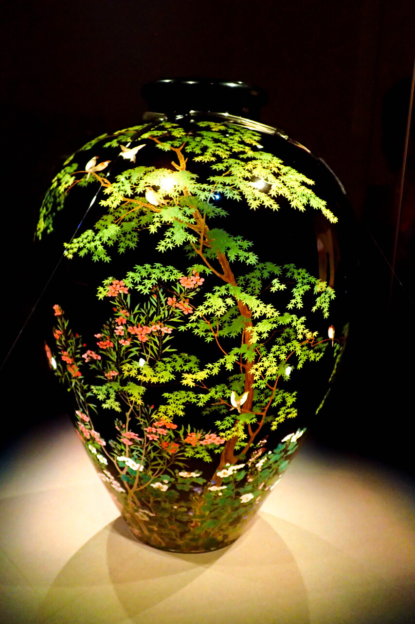 皇居三の丸尚蔵館 (並河靖之/七宝四季花鳥図花瓶など) : 北の小さな町から