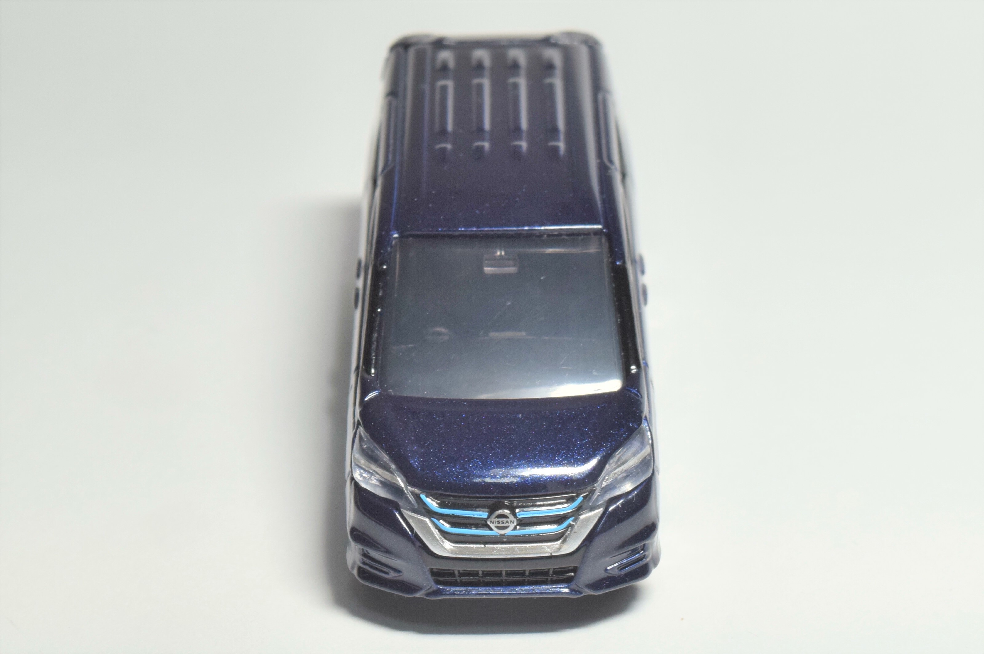 トミカ紹介】2019東京モーターショー開催記念トミカ No.9 日産 セレナ