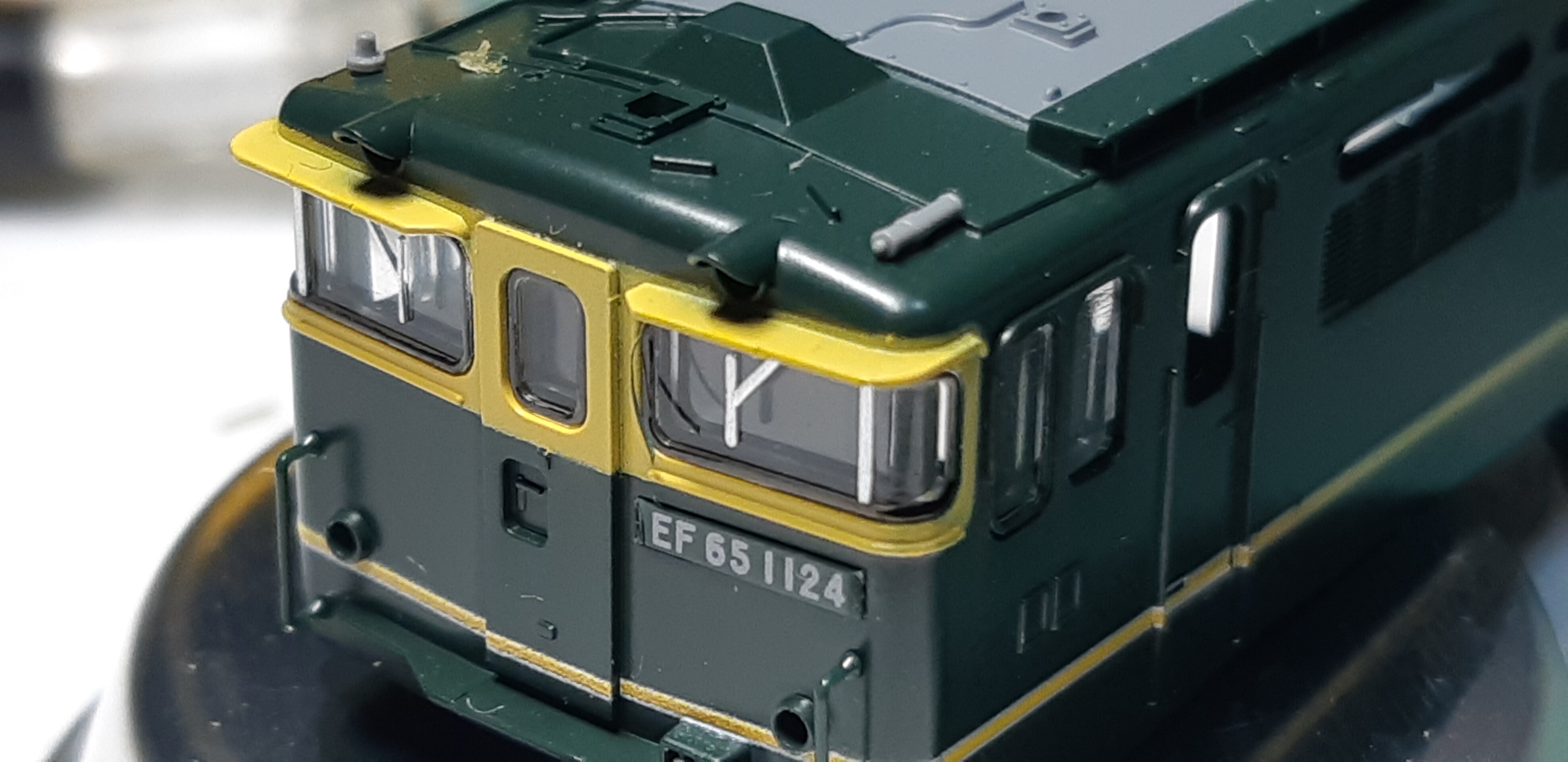 TOMIX 9165 EF65 1124 トワイライトEX色の精密加工 その③ : （仮称
