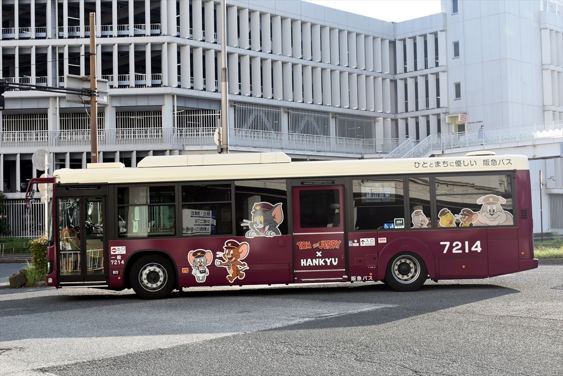 トムとジェリー（阪急バス）千里 : ad-car's ラッピングデス