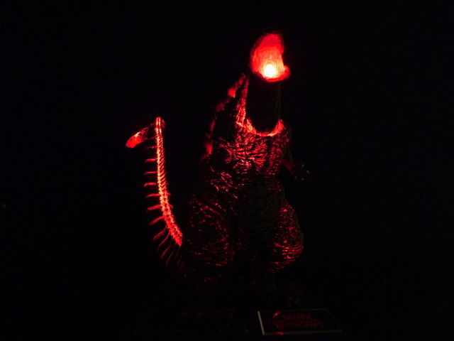 シン・ゴジラ 咆哮蓄光パープルクリアVer 電飾発光改修！ : Yaman