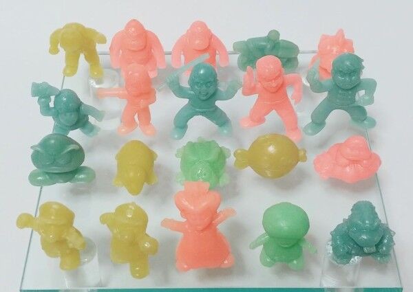 所持確認&リスト纏め ロッテ ファミコンチョコ 消しゴム 蓄光 スーパー