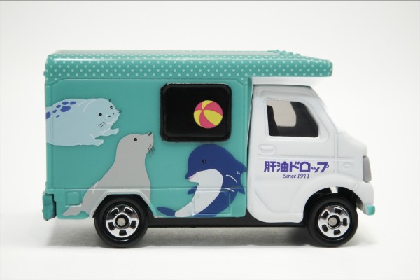 トミカ 河合薬業株式会社 肝油ドロップ号 : トミカ探求日記