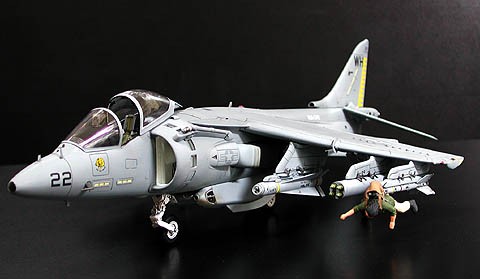 やっと完成! AV-8B ハリアーⅡ ( モノグラム 48 ) : Go Navy! (乙)