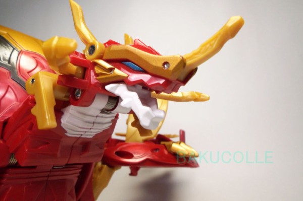 超爆丸ドラスロン SUPER BAKUGAN DRATHRON 火属性 : 爆丸コレクション