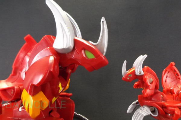 ノヴァ・ブレイズ・ドラゴノイド PYRUS LUMINO DRAGONOID 火属性(DEKA
