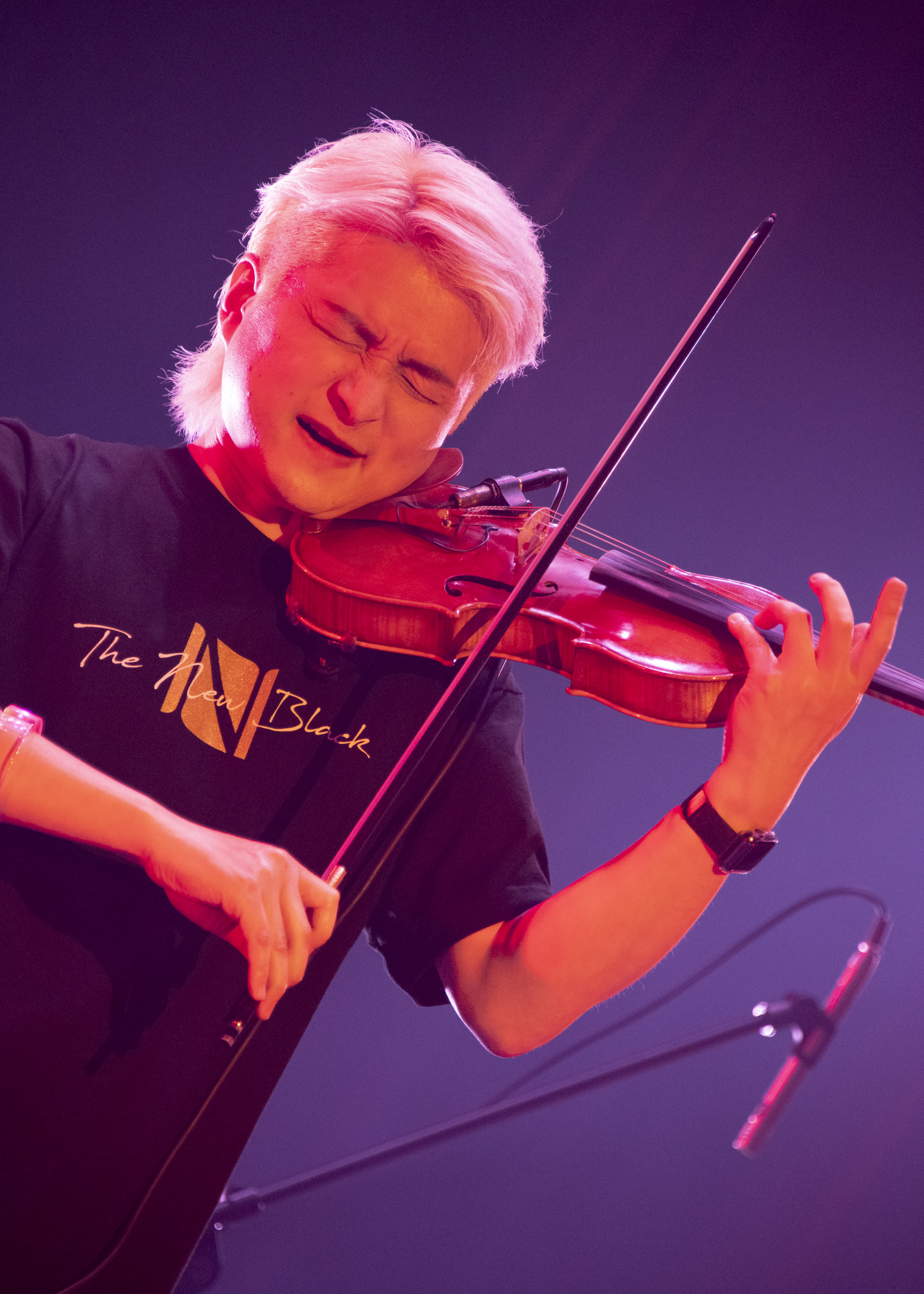 ライブレポート＞NAOTO、デビュー15周年にして自身初の無観客配信生