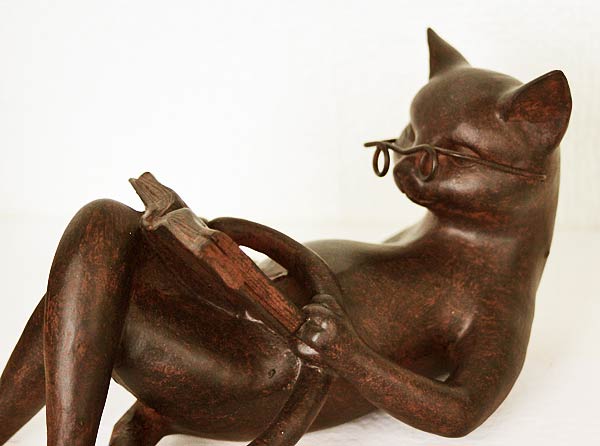 輸入雑貨 読書 ネコ 置物 オブジェ ねこ 猫 ブロンズ風 木彫り風