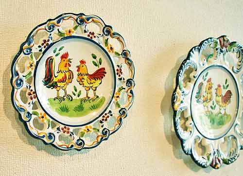 ポルトガル製 輸入雑貨 絵皿 ニワトリ ガロ 雄鶏 透かし 壁飾り