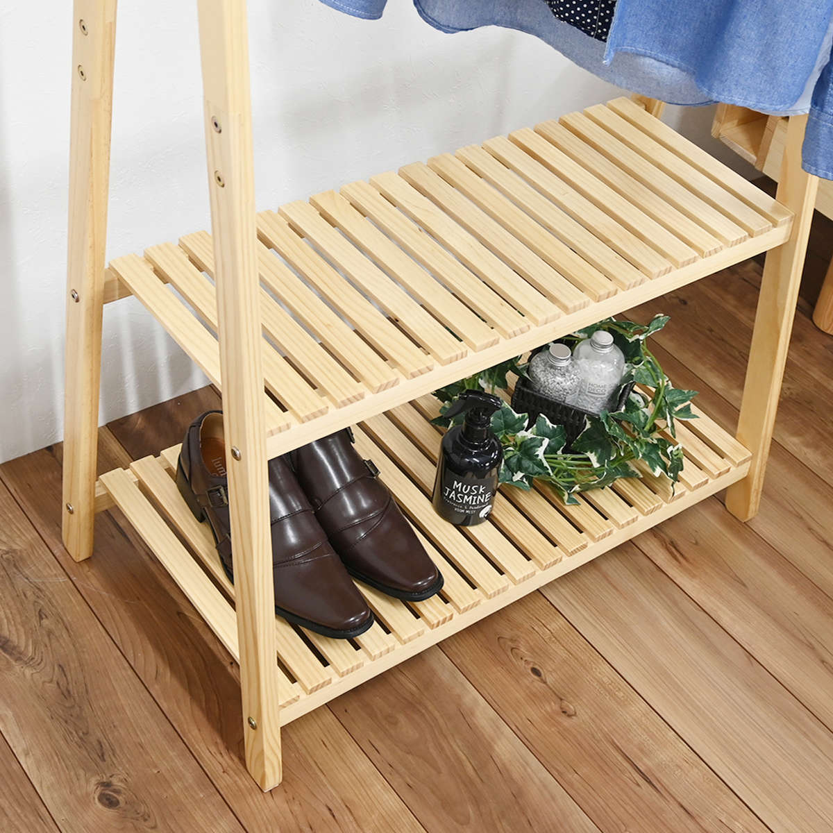 ハンガーラック A型 2段棚付 天然木フレーム 幅75cm （ ハンガー