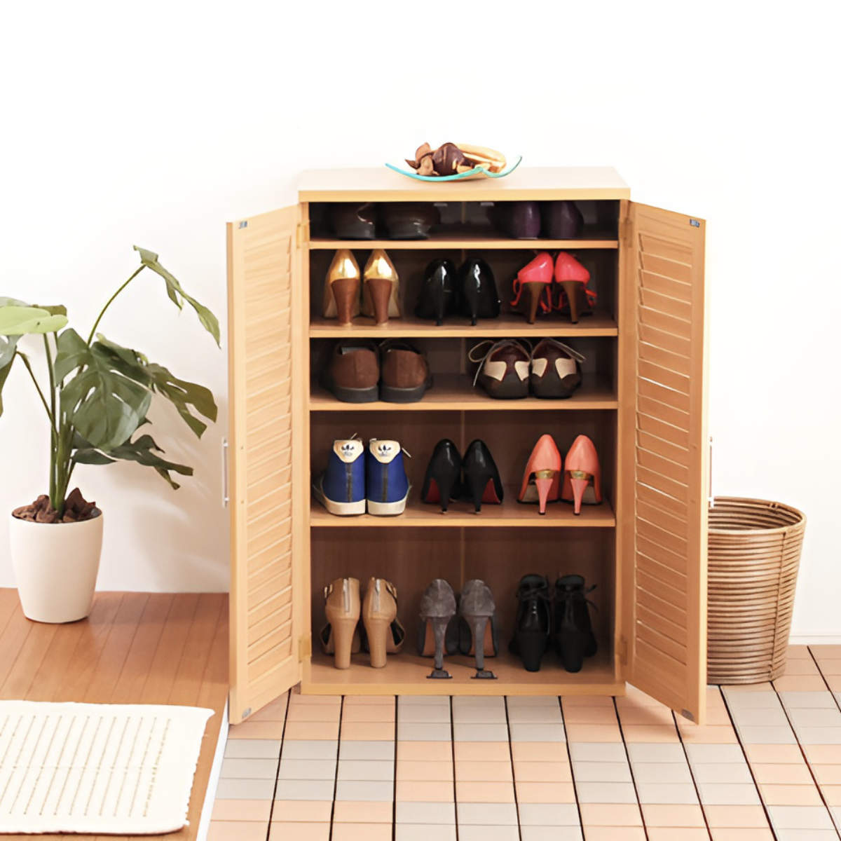 ルーバー扉 シューズボックス 幅60cm 最大21足収納可能 木製 （ 靴