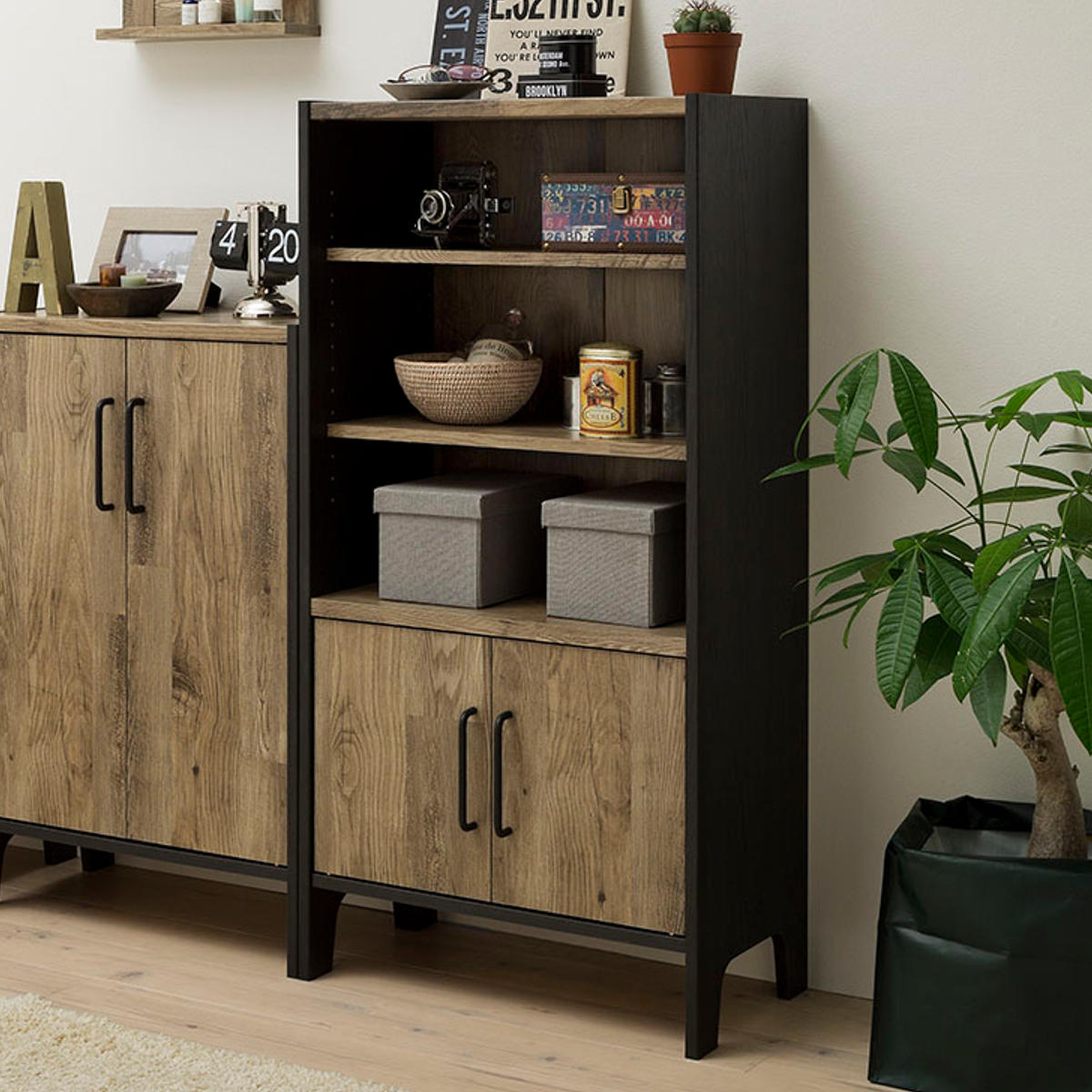 フリーラック 幅58.1cm 3段 扉付 簡単組立 アメリカンビンテージ （ 棚