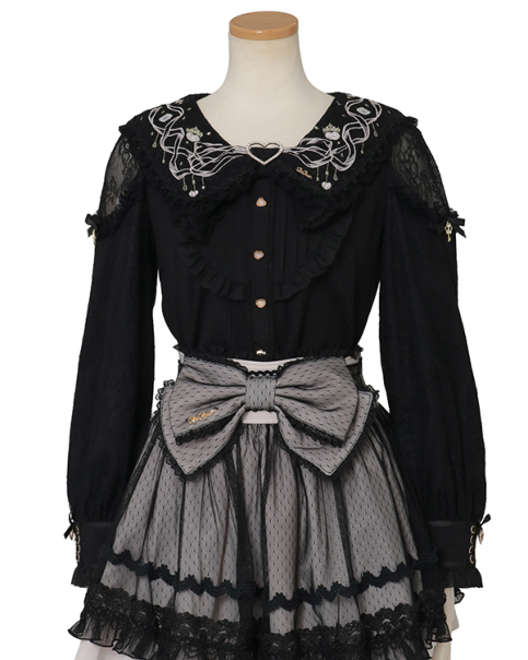 ジュエリーリボン刺繍セーラーリブトップス ｜ LIZ LISA（リズリサ