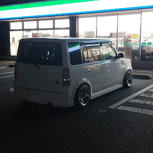 トヨタ bB NCP31 ZXバージョン 平成15年 のカスタム＆メンテナンスの