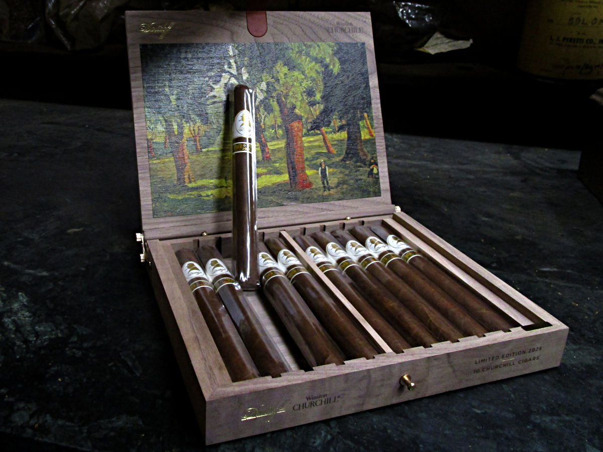 Davidoff Winston Churchill Limited Edition 2025 - Box - L.J. Peretti