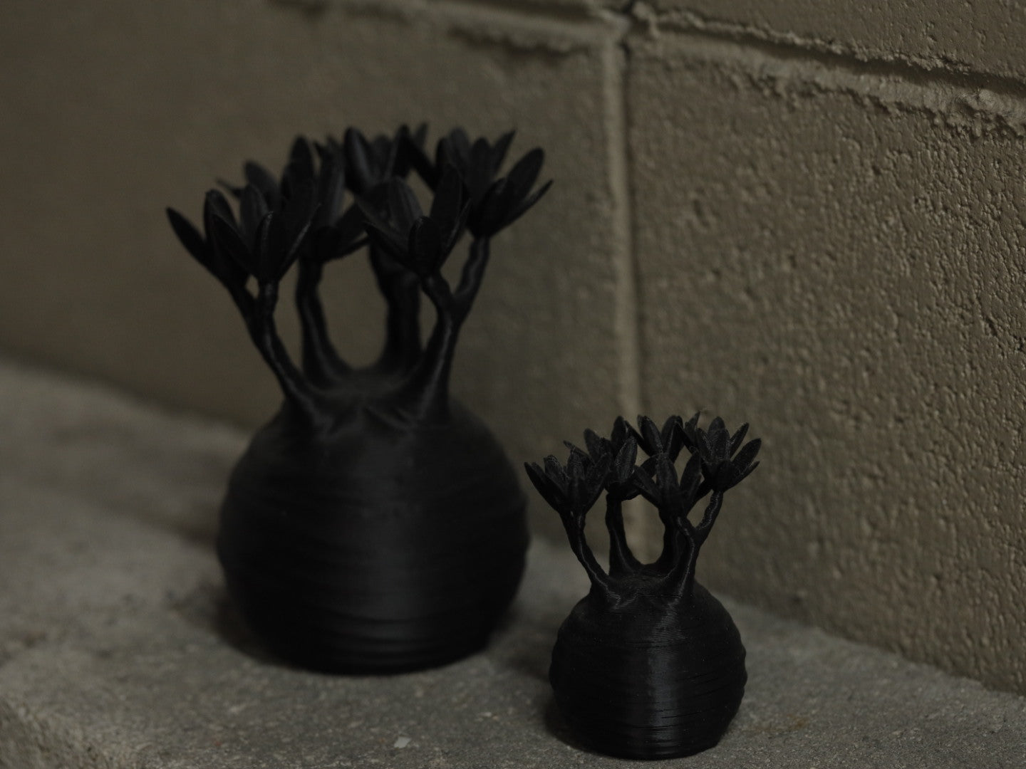 グラキリスフィギュアB ブラック – LOBINDON