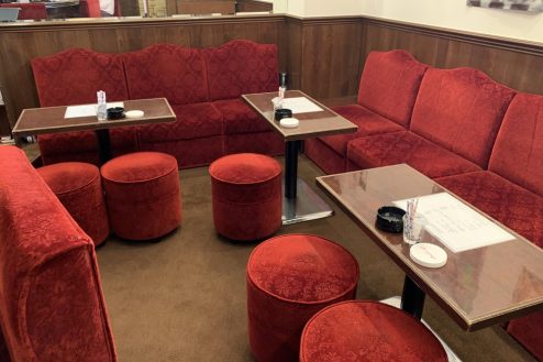 スナック 恵比寿(2521)｜昭和レトロ・ステージ・ｿﾌｧｰ席・ｶｳﾝﾀｰ・外観