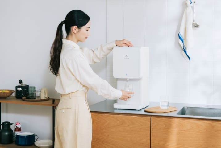 浄水型ウォーターサーバーLoccaとは｜業界最安水準の月額2,346円（税込