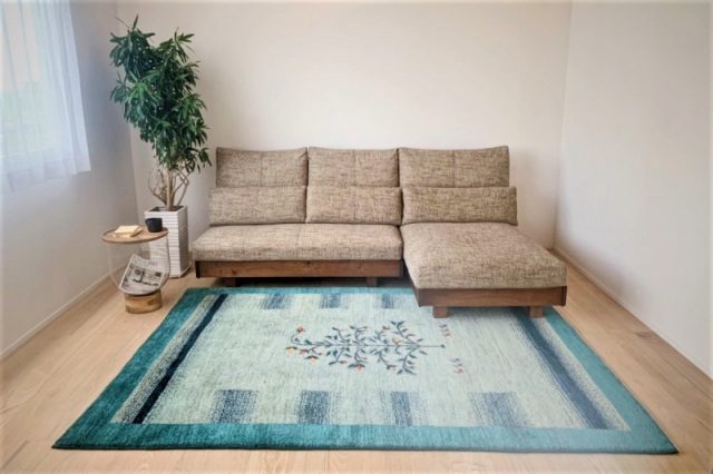 ペルシャ遊牧民の手織り絨毯「ギャッベ」を日本に広めた経験から生まれ