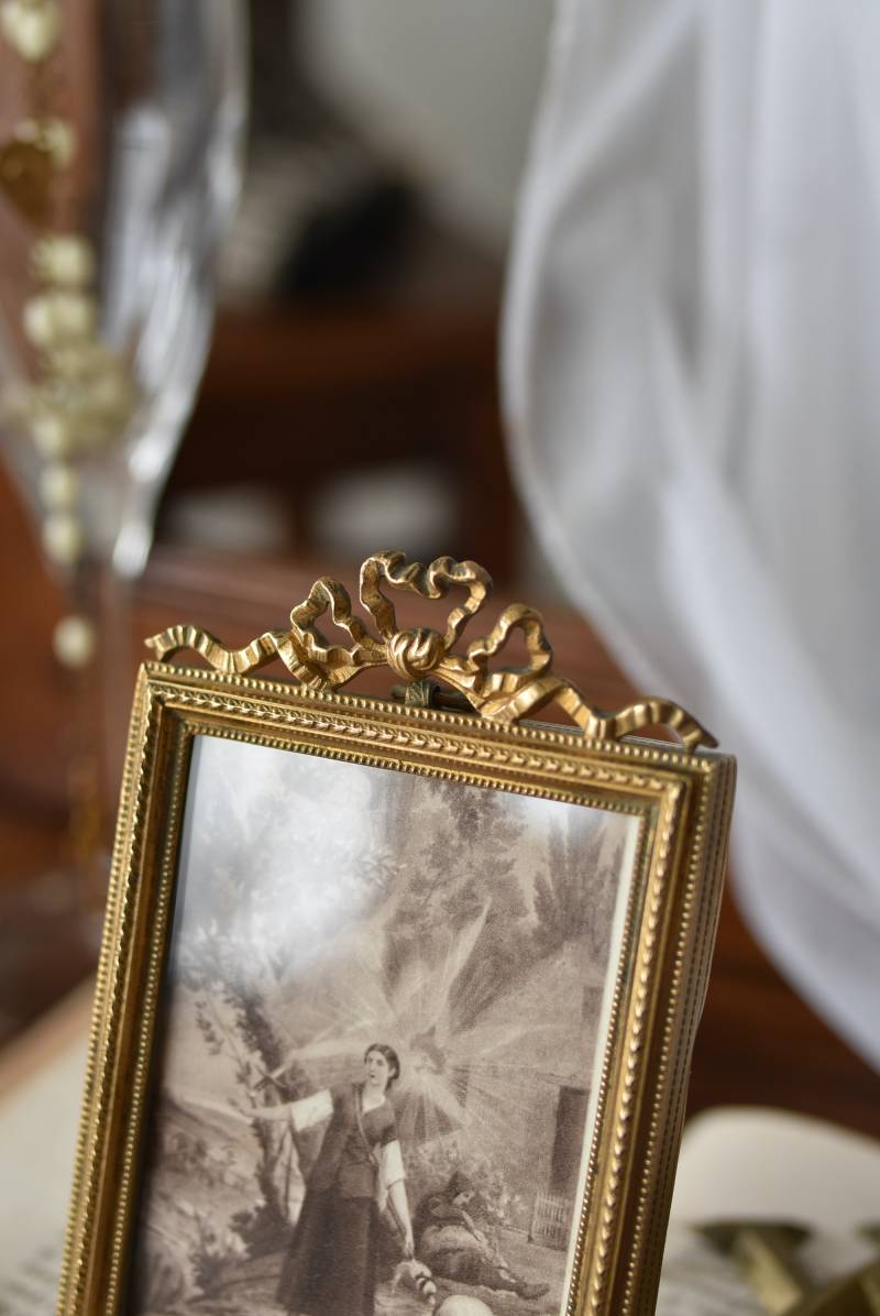 フォトフレーム.リボン3 フランス アンティーク 卓上ディスプレイ