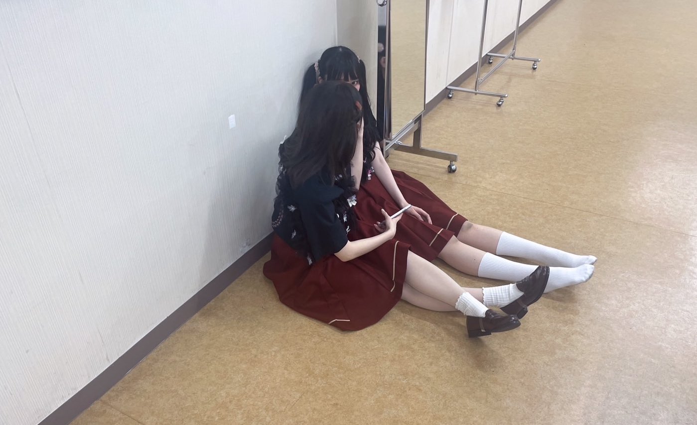 音声】月音こなと来栖りん、菅叶和を取り合って遊ぶ【声優】 | ラブ