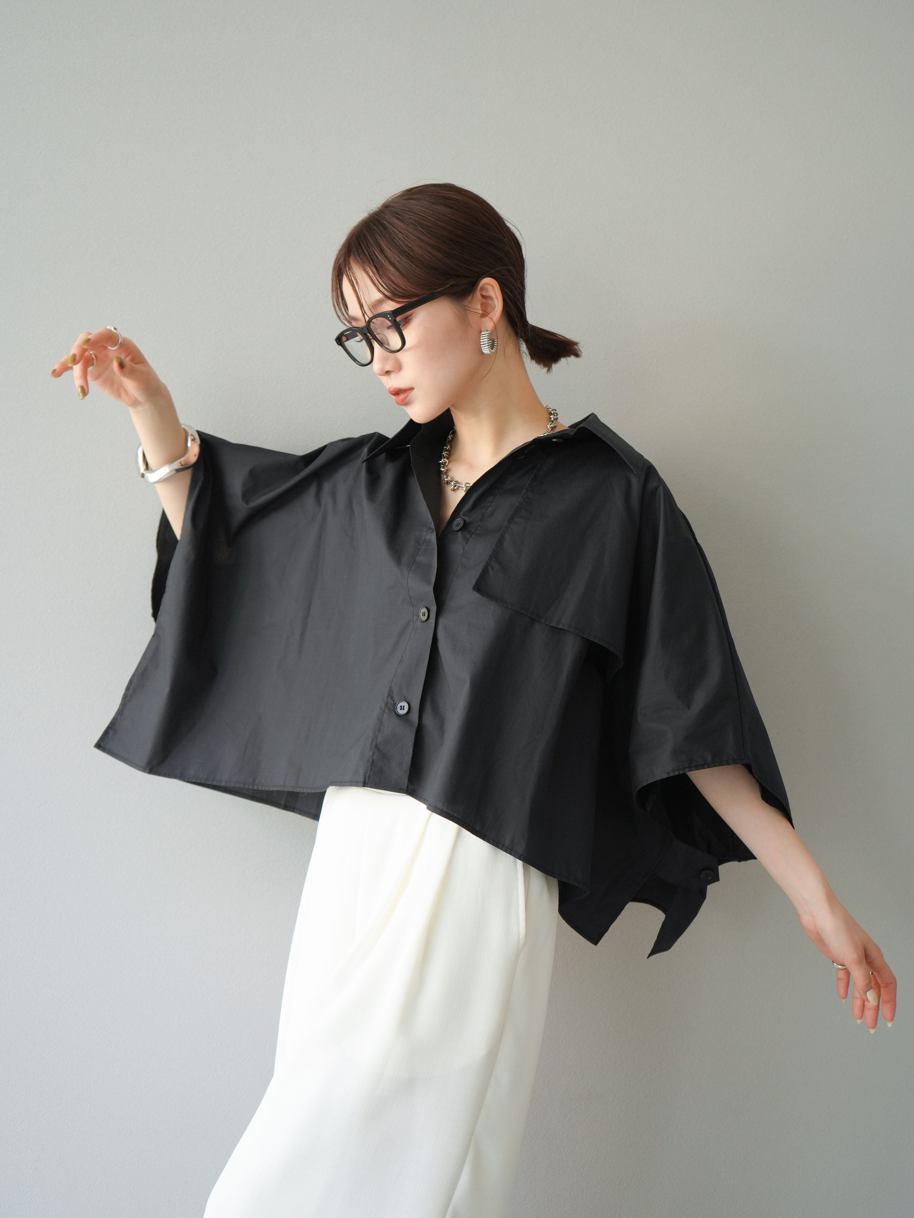 予約]ポンチョショートシャツ/ブラック – Lumier