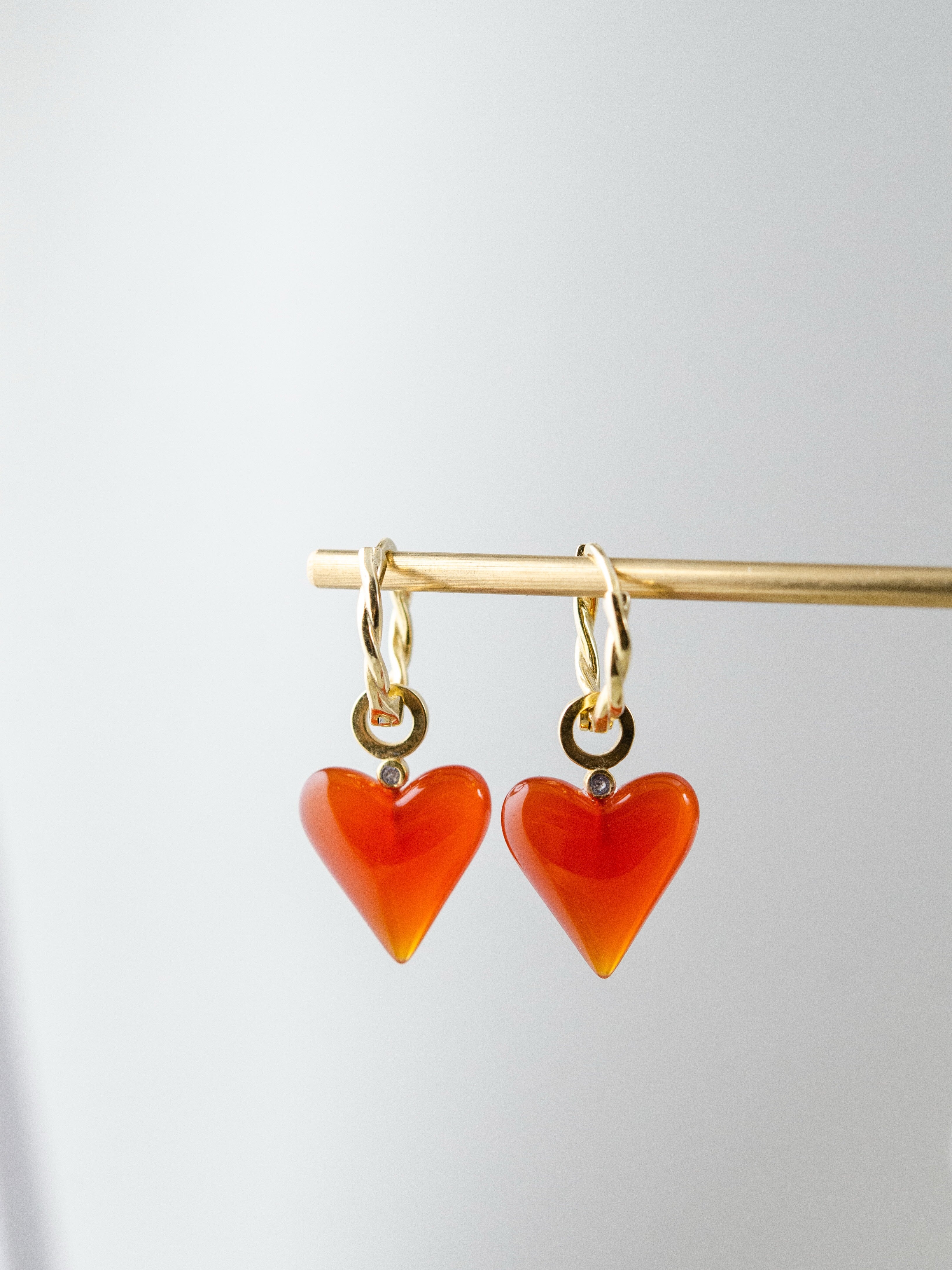 アゲート ハート フープ ピアス - 【ピアス専用】大人可愛い赤と黒