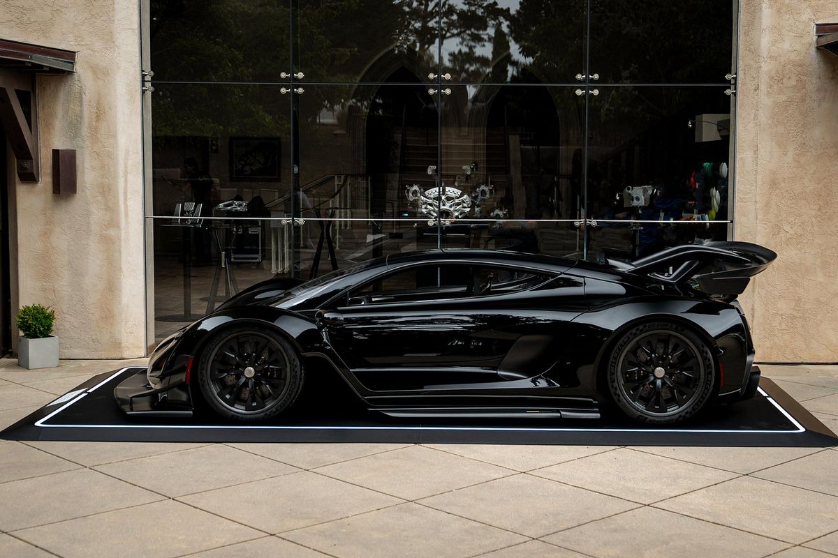 The Czinger 21C Blackbird Edition is a special edition hybrid