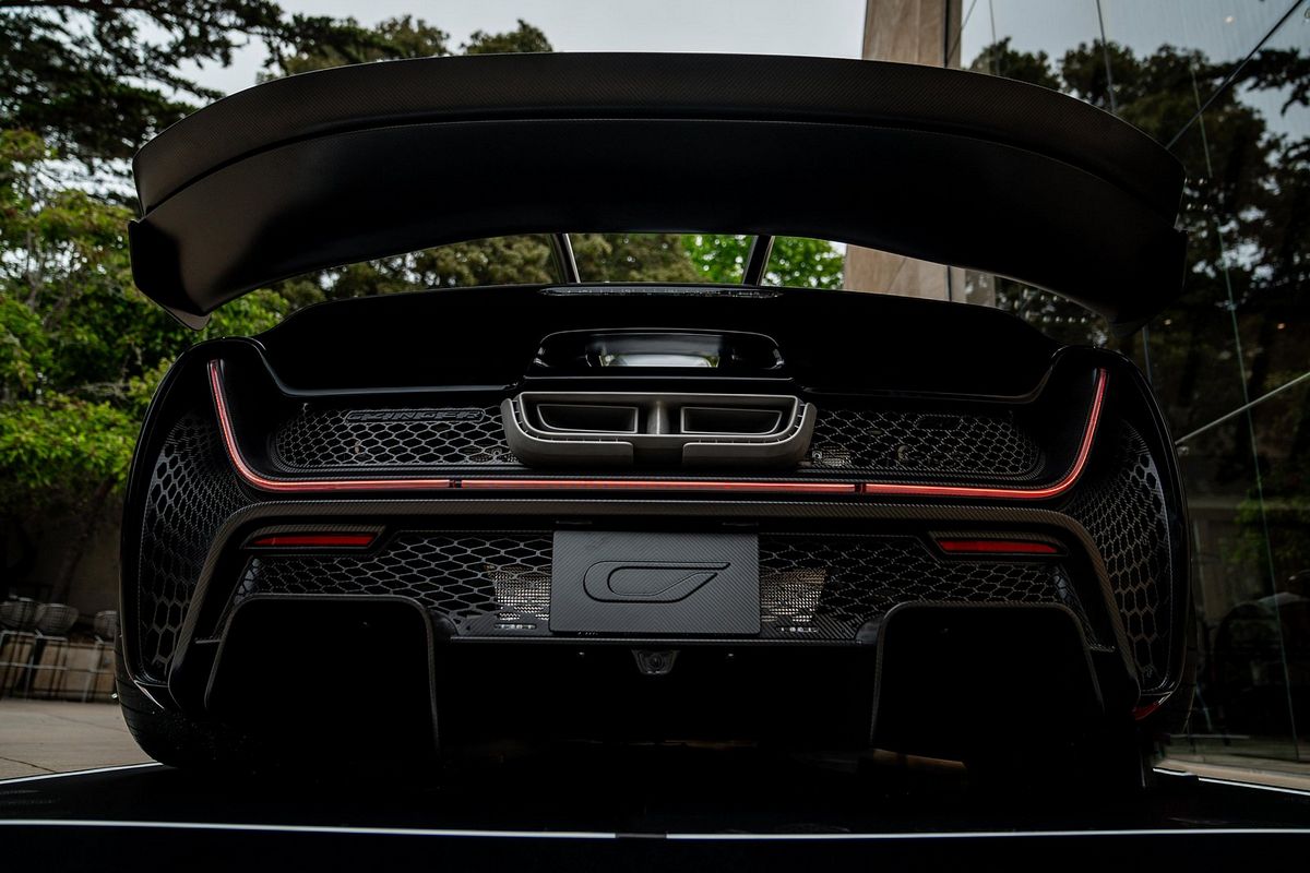 The Czinger 21C Blackbird Edition is a special edition hybrid