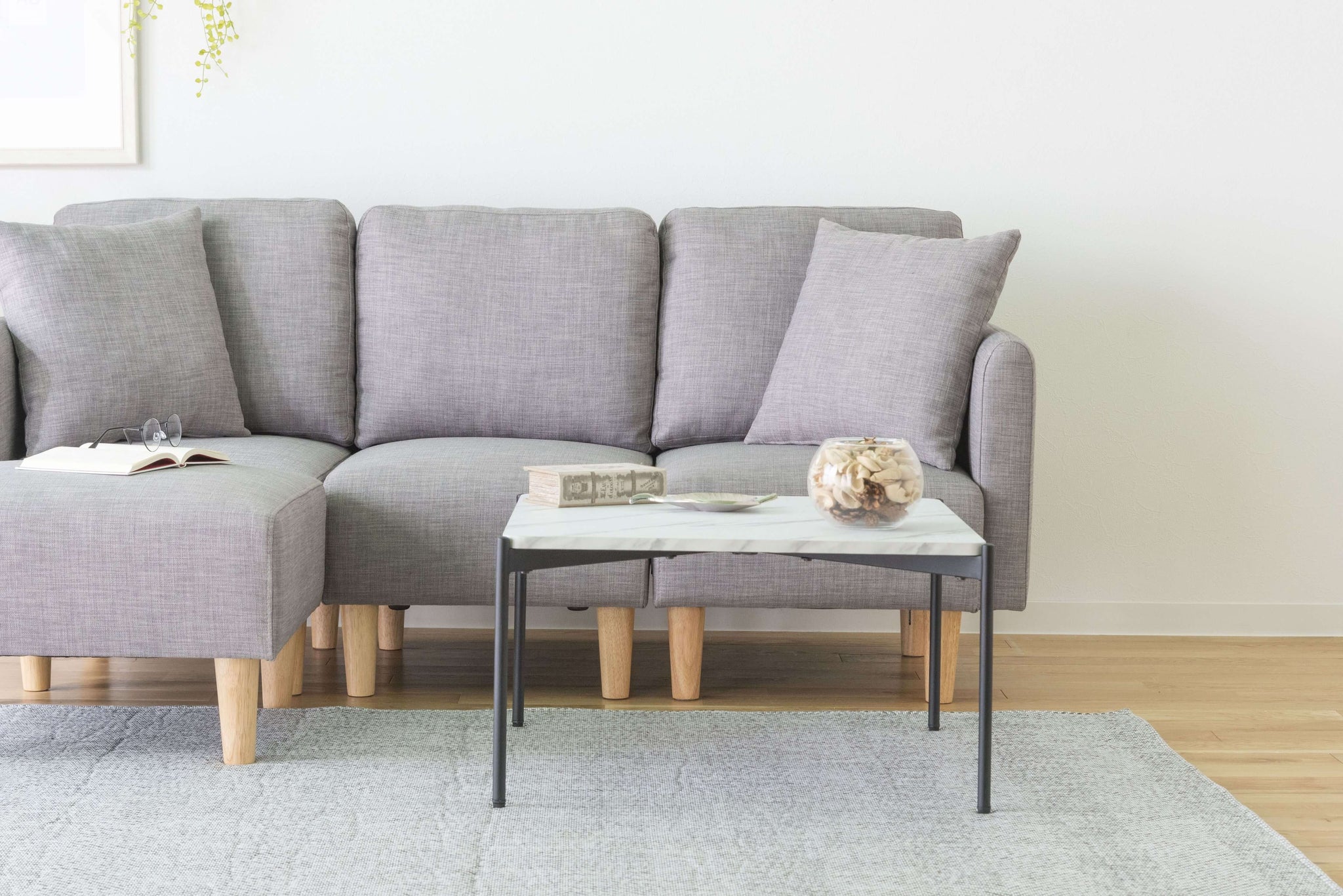 3Pソファー L字型 天然木脚 — Lynd