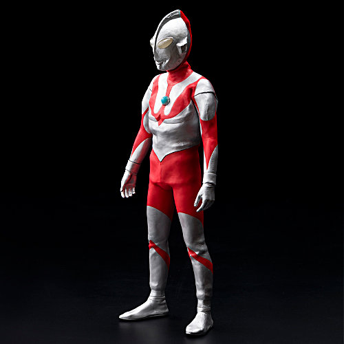 蓄光パーツが暗闇で発光！こだわりの造形で“リアル”を追求した