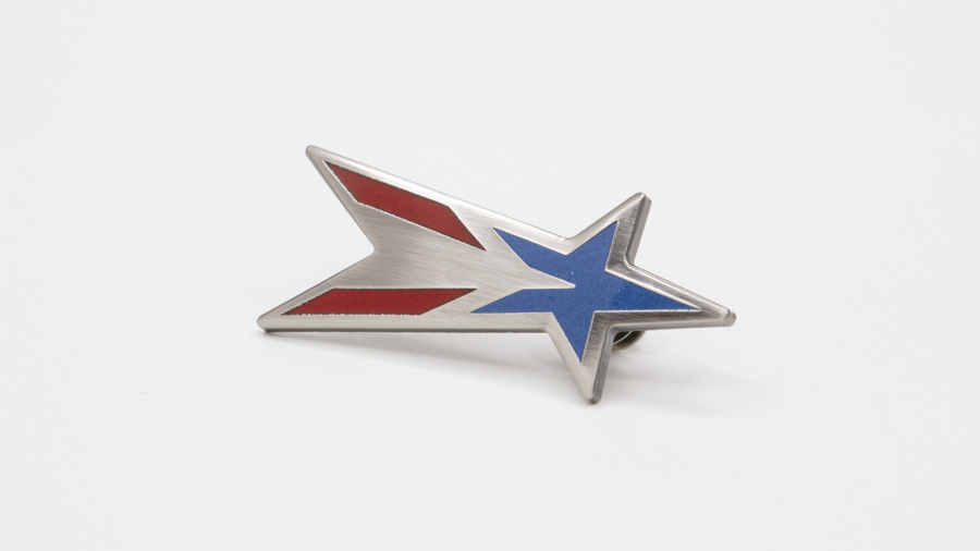 映画『シン・ウルトラマン』に登場する流星型マークを本七宝で製作した