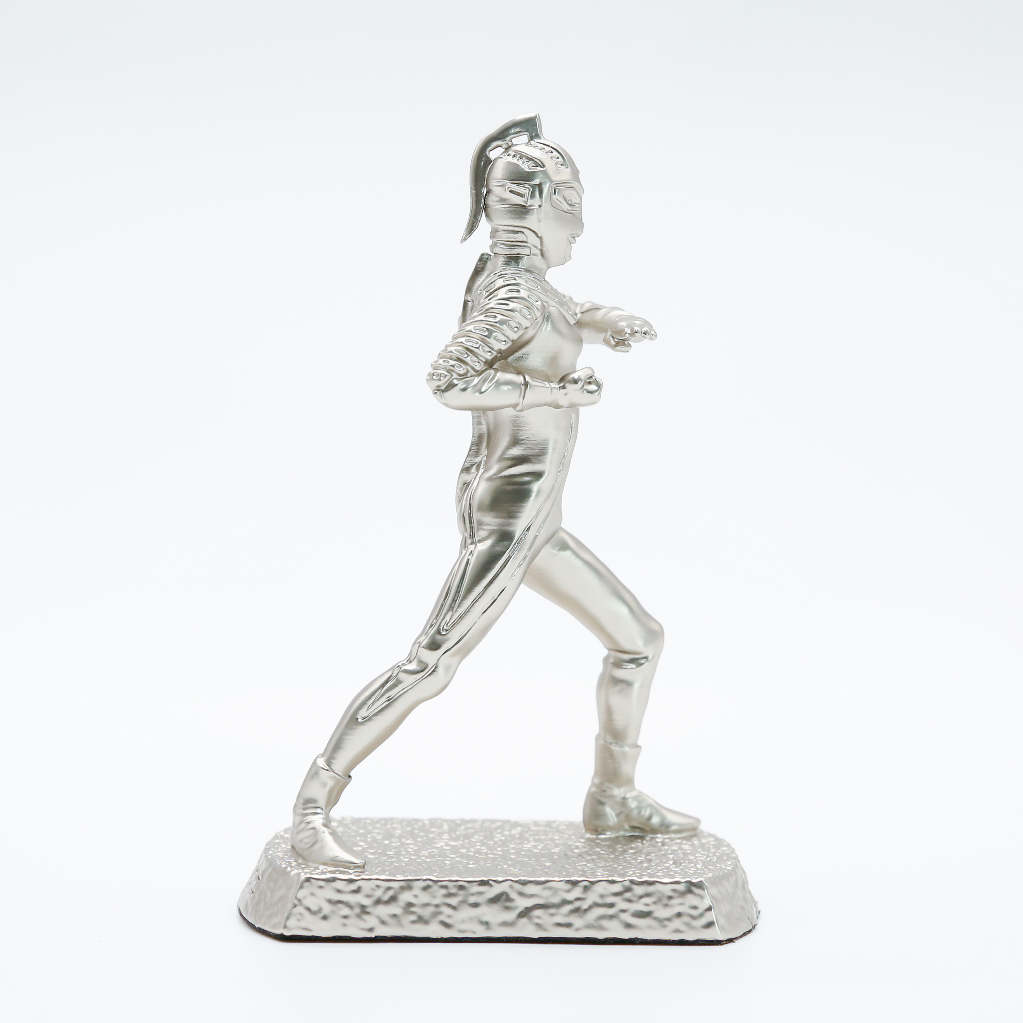 ウルトラセブン」ペーパーウェイト（エメリウム光線） – 円谷