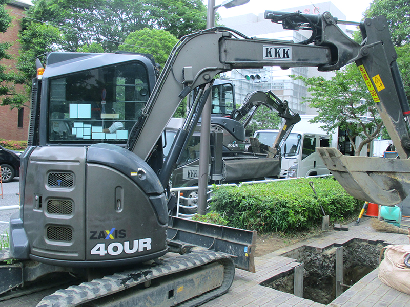 3.建設重機・車両（ダンプ）のオペ付きリース｜事業案内｜株式会社