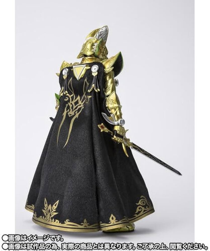 Amazon | S.H.Figuarts（真骨彫製法） 黄金騎士ガロ（冴島鋼牙）GARO