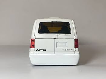 Amazon.co.jp: JADA 1/32 2001 chevrolet Astro シボレー アストロ