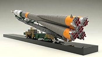 Amazon | 1/150プラスチックモデル ソユーズロケット+搬送列車 1/150