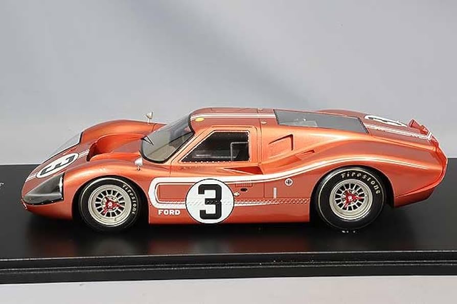 Amazon.com: Spark 1/18 - F-ORD GT40 MK IV - Le Mans 1967 : Arts