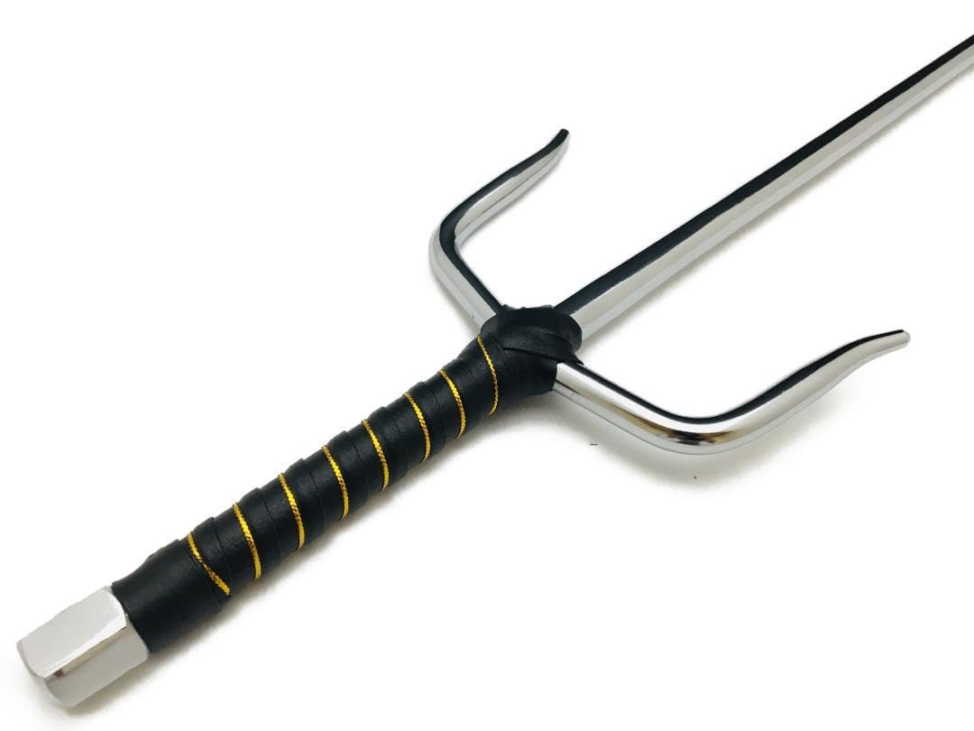 Amazon.co.jp: サイ 釵 鉄製 武道具 武具 空手 琉球 古武術 シルバー
